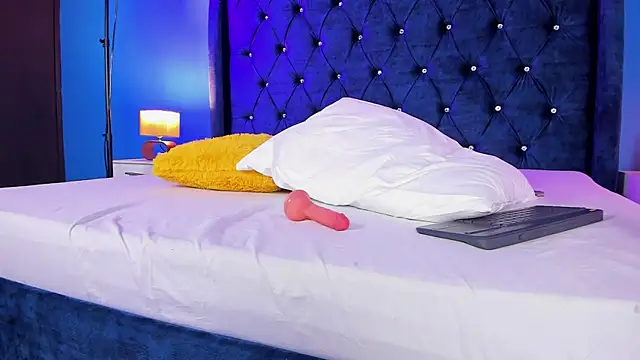 violet_smith2 live sex cam