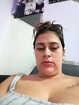 Latina_sexy1 live sex cam