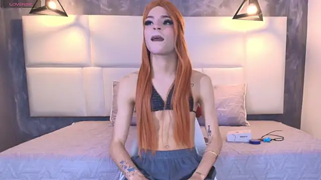 Realbadbxtch live sex cam