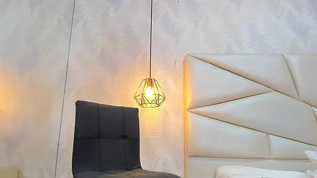 laurettedela_rouse live sex cam