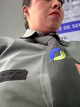 Ariana-07 live sex cam