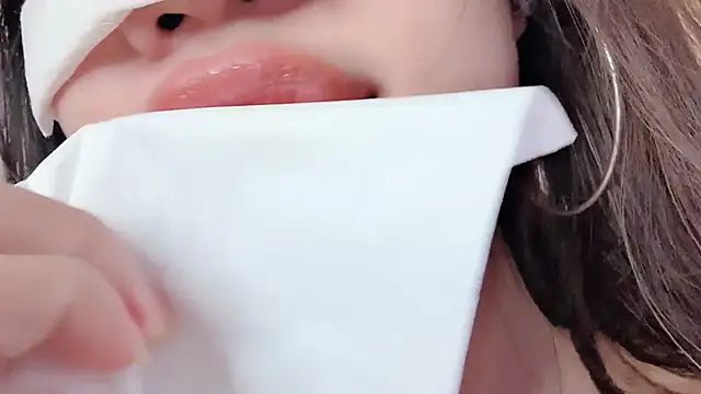 MaiLiiil live sex cam