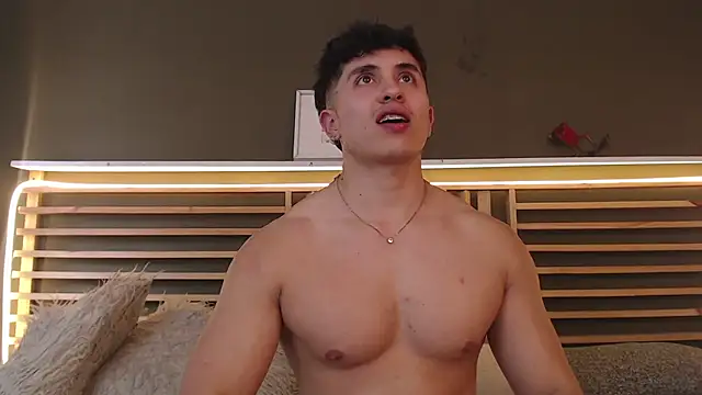 PaulEvens live sex cam