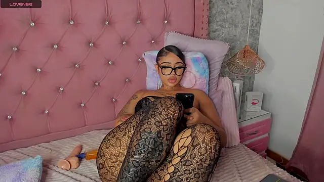 Mia_Jansen live sex cam