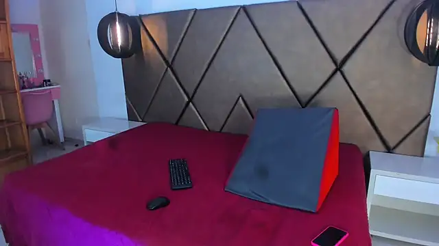 PenelopeGuzman__ live sex cam