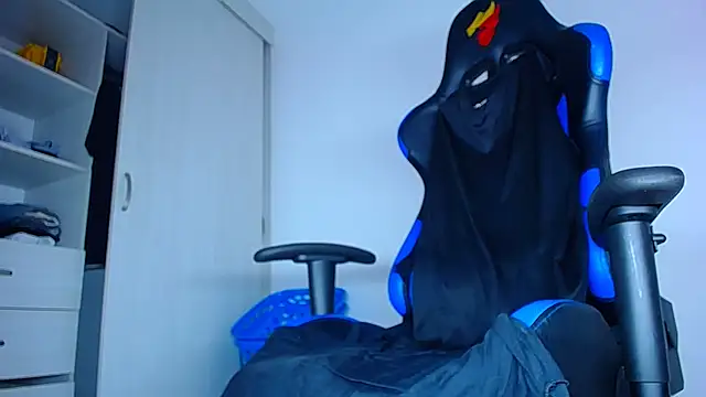 MAXJONES_2 live sex cam