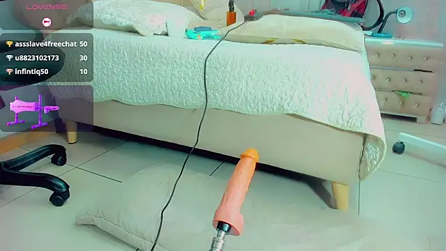 EmilyySaenz live sex cam