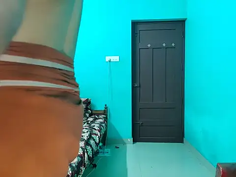 Sultryandrews live sex cam