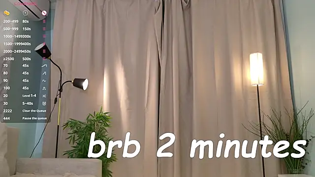 Playful_Lia live sex cam