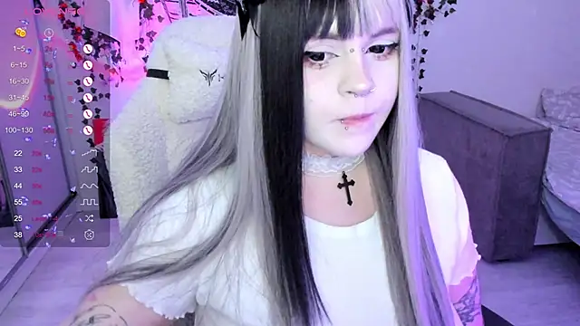 SelenaCute live sex cam