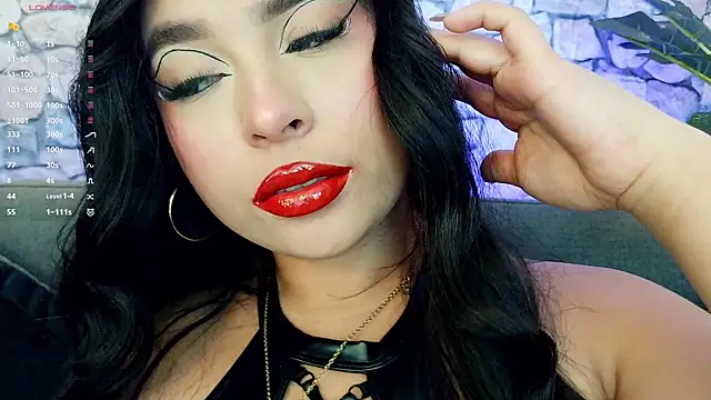 mia_roux1 live sex cam