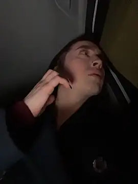 Holly_Play live sex cam