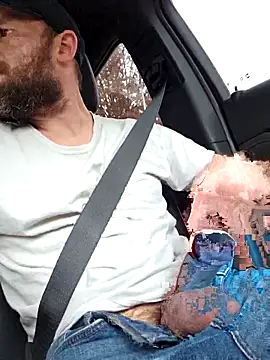 Spunwhiteboy1992 live sex cam