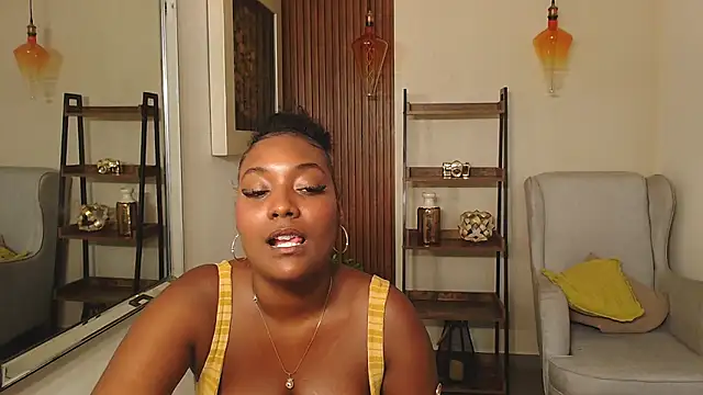 Coral_Lise live sex cam