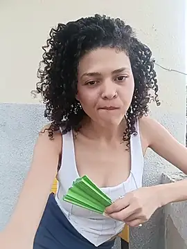 Larissinhamm live sex cam