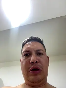 NathanielLux29 live sex cam