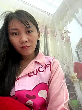 Amino-Suca live sex cam