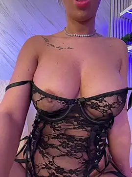 KirstieVegas live sex cam