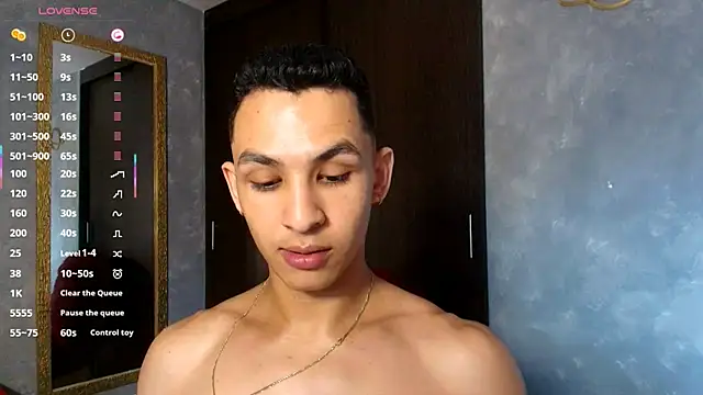 liuscast22 live sex cam