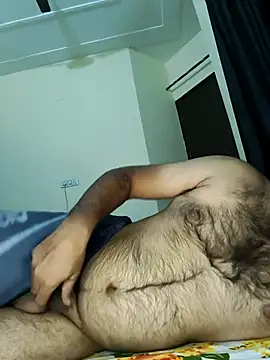 ITZ_GURU live sex cam