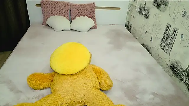 lovely-eyes live sex cam