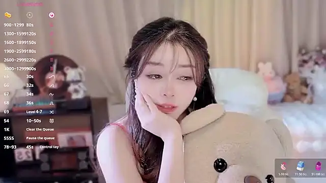 Yiluo95 live sex cam