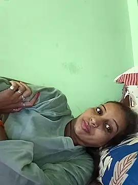 Hotty-Nidhi live sex cam