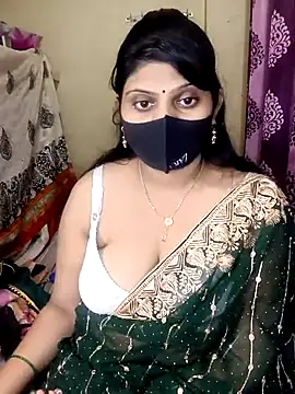 Reena_couple502 live sex cam