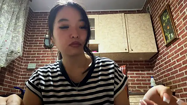 EmmaLeexth live sex cam