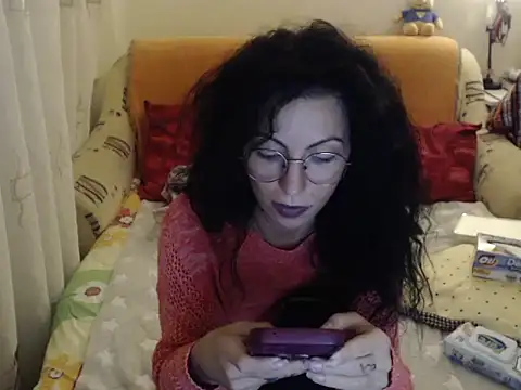 Emmatoo live sex cam