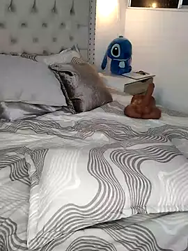 Lia_Hurley's Stripchat show and profile