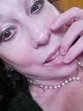 GypsyEsmeralda live sex cam