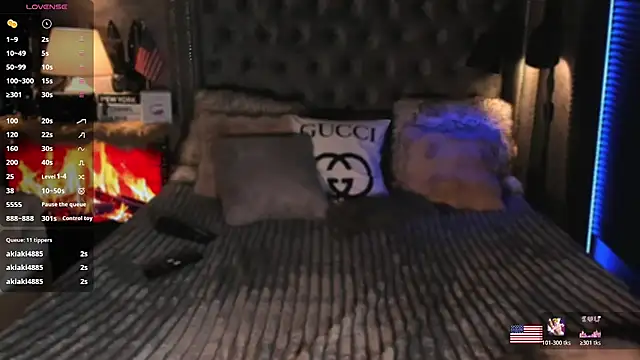 ZyraGoddes live sex cam