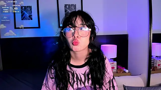 vi_anaya live sex cam