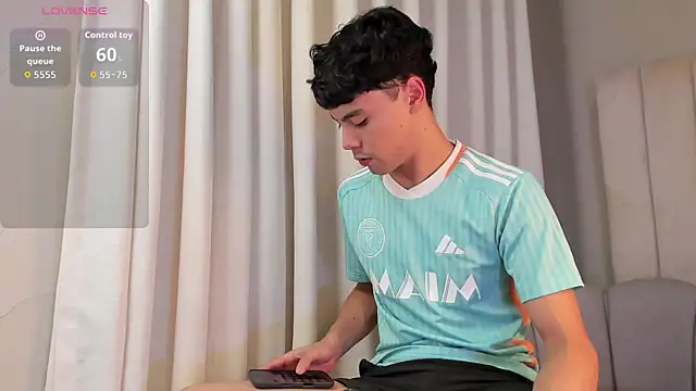 Dammon_Stallion live sex cam