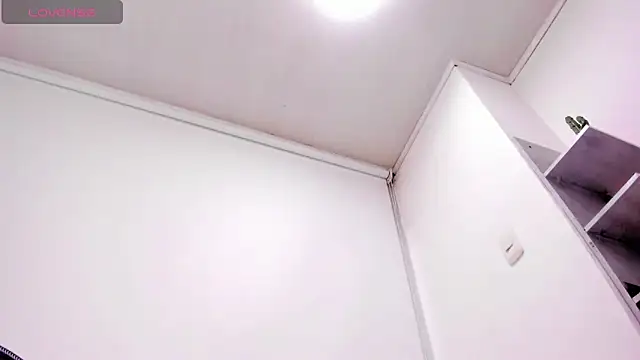 Cherllynn live sex cam