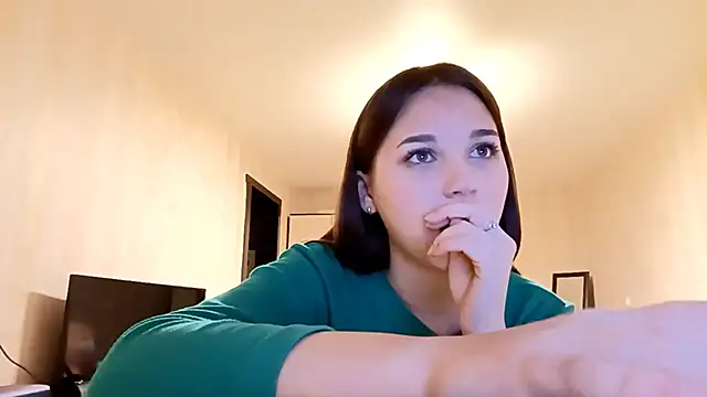 CorinneNewbert live sex cam