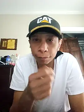 Vybezmaster live sex cam