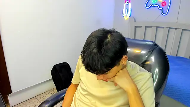 StiwenTwink live sex cam