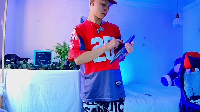 twink_sebas_ live sex cam