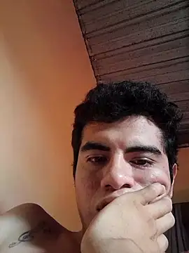 Ortiz3404 live sex cam