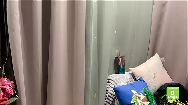 Saasybooo live sex cam