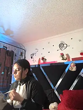 1lovelygirls live sex cam