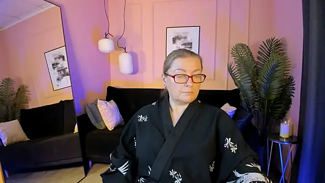 AlexandraKind live sex cam