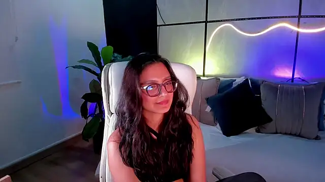 Gia_Mazzon live sex cam