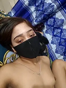 maya-Couple19 live sex cam