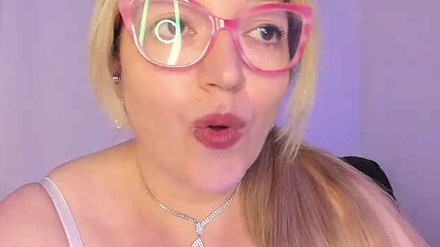 Naty_Mature_ live sex cam