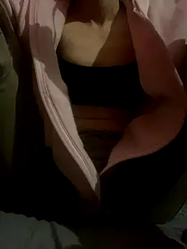 pleasedontpressaredburton live sex cam