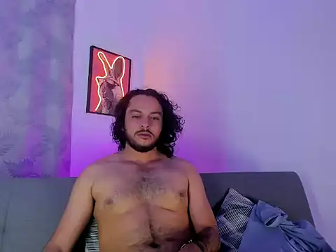 tuyo1995 live sex cam