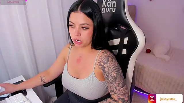 Victoryyy_ live sex cam